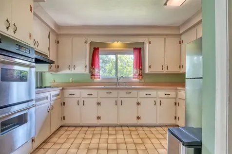 23 Joanne Terrace Laconia NH 03246