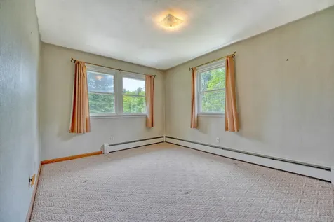 23 Joanne Terrace Laconia NH 03246