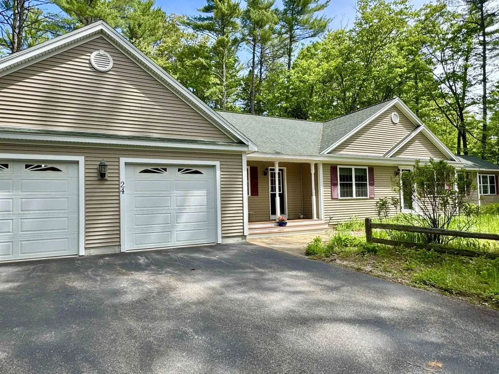 24 West Side Woods Road Bartlett NH 03812