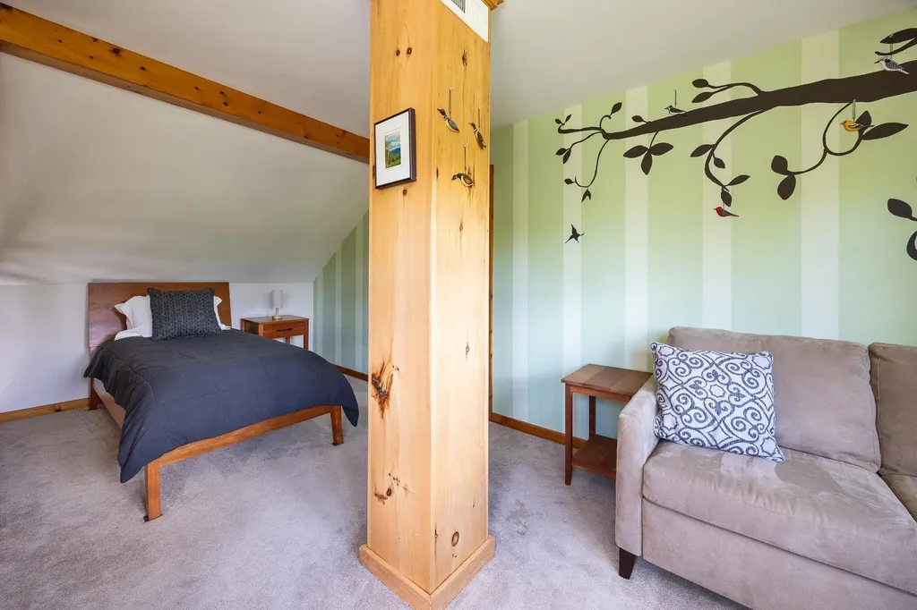 462 Solar Way Drive Hyde Park VT 05655