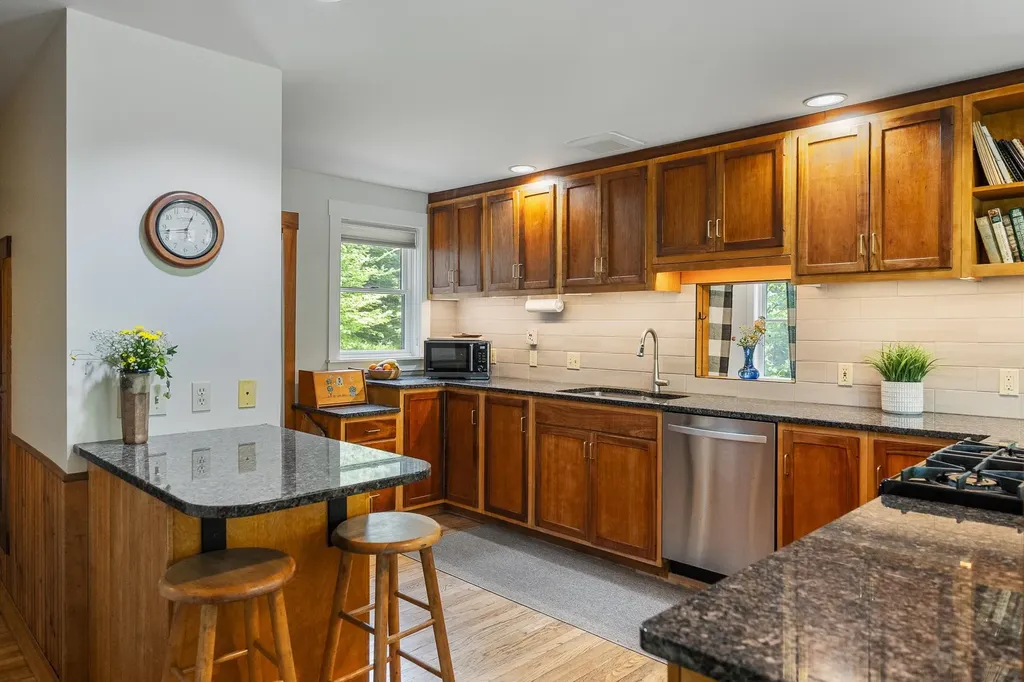 462 Solar Way Drive Hyde Park VT 05655