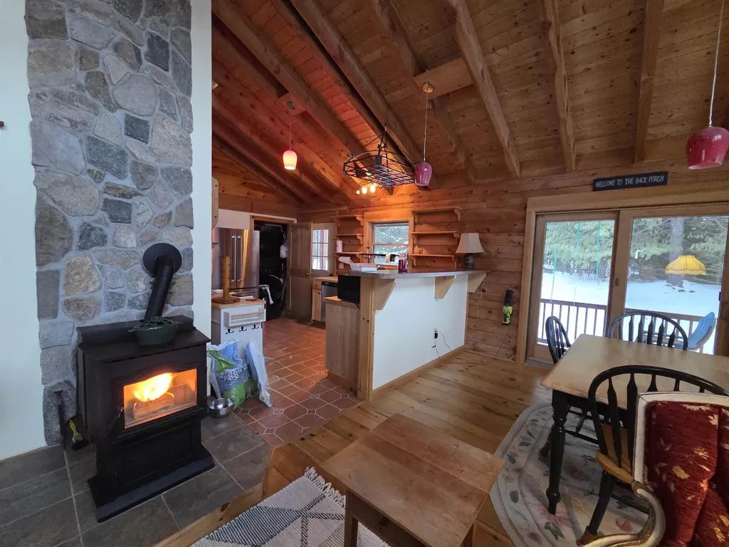18 Mirror Lake Heights Canaan NH 03741