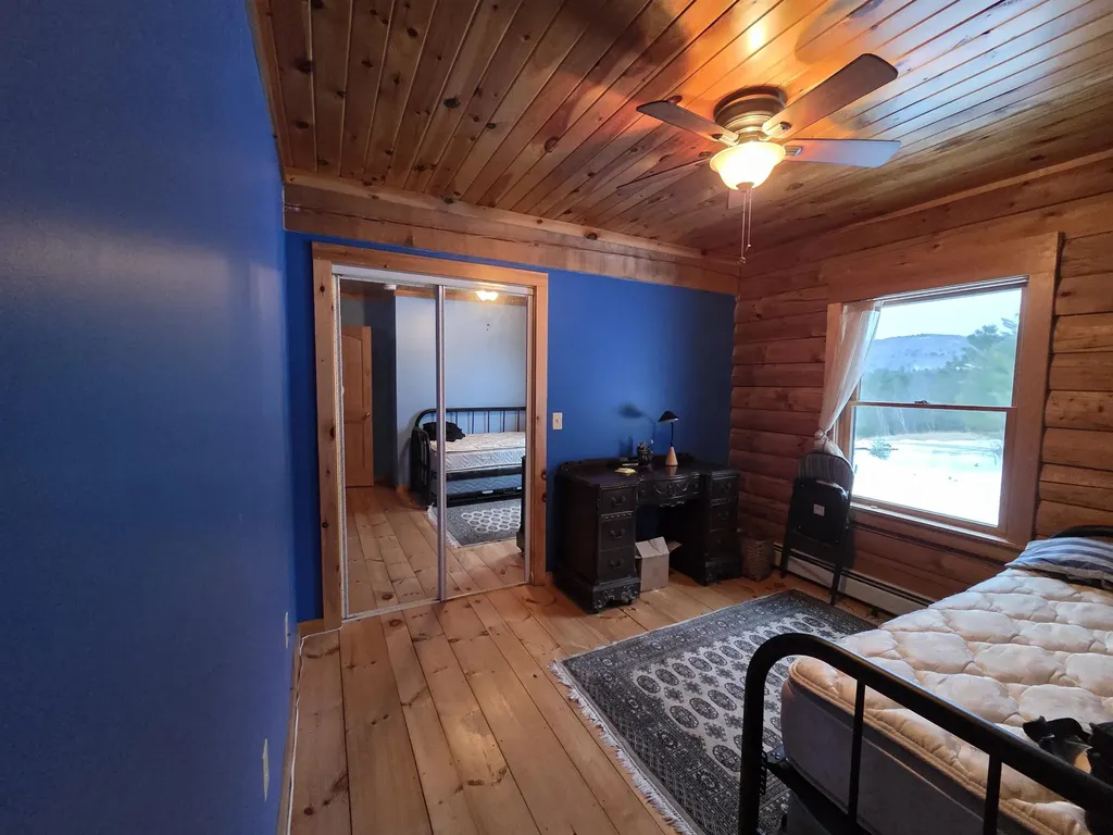 18 Mirror Lake Heights Canaan NH 03741