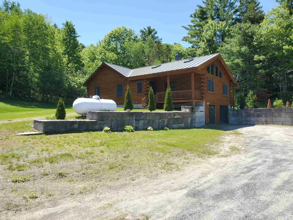 18 Mirror Lake Heights Canaan NH 03741