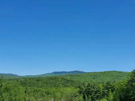 18 Mirror Lake Heights Canaan NH 03741