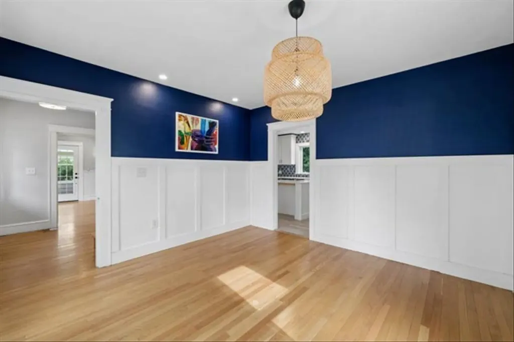 24 Hall Avenue Nashua NH 03064