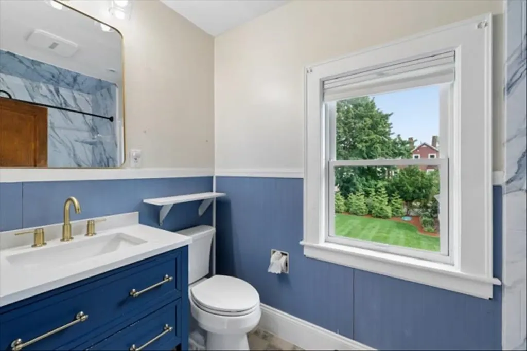 24 Hall Avenue Nashua NH 03064