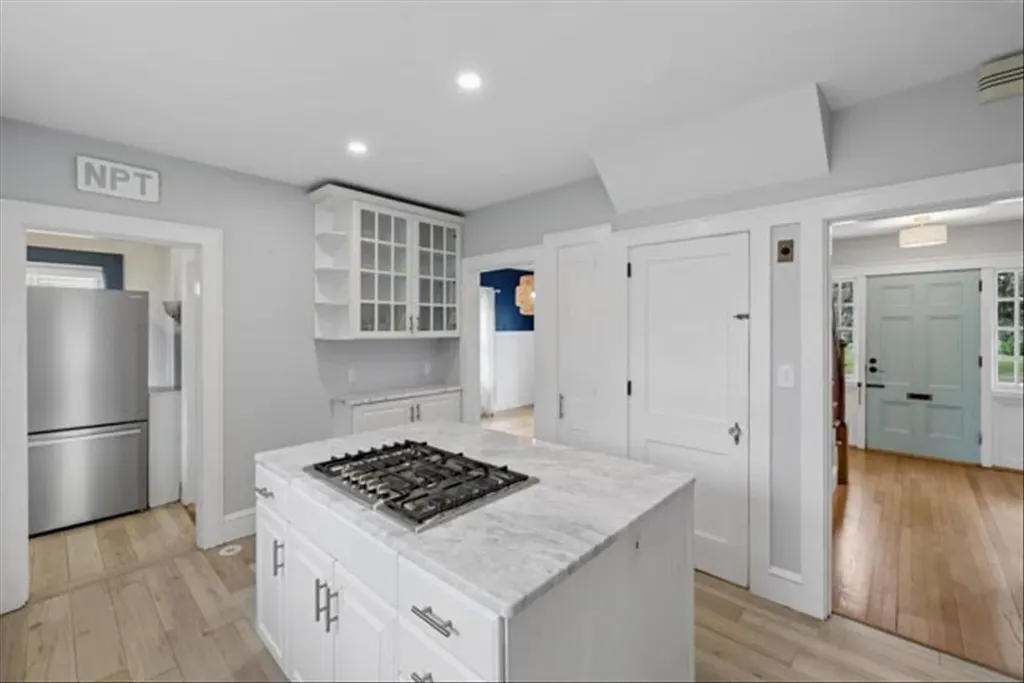 24 Hall Avenue Nashua NH 03064
