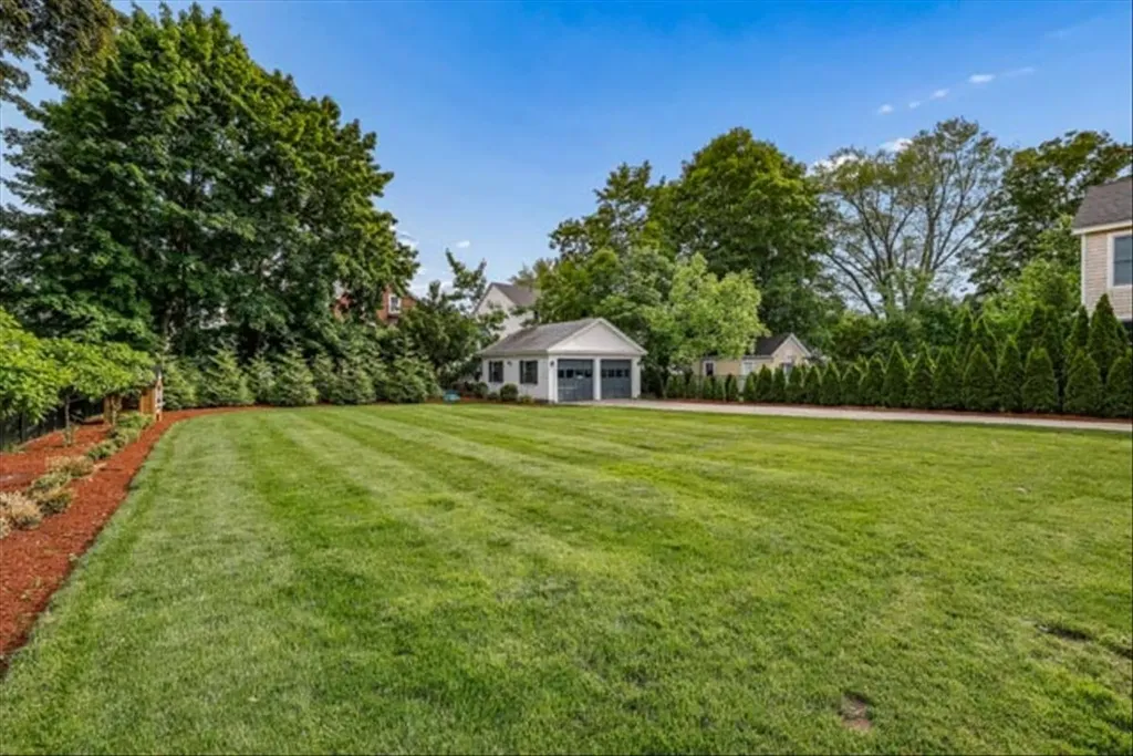 24 Hall Avenue Nashua NH 03064