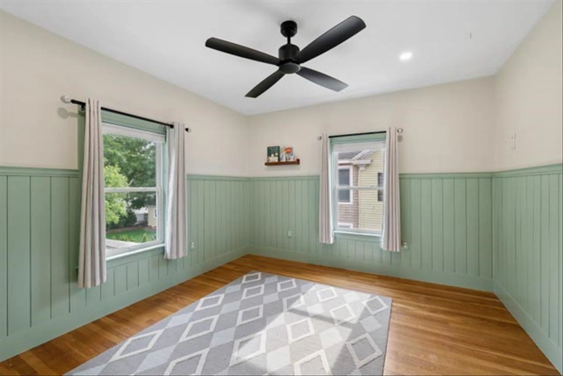 24 Hall Avenue Nashua NH 03064