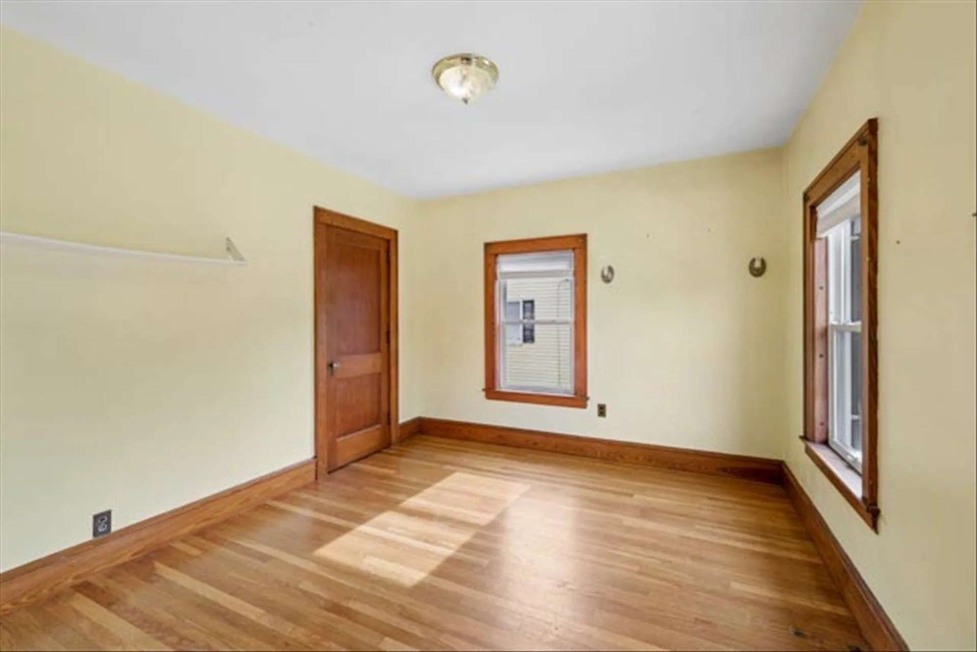 24 Hall Avenue Nashua NH 03064