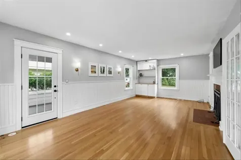 24 Hall Avenue Nashua NH 03064