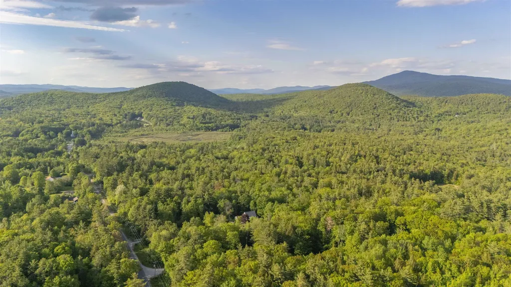 Lot 200-157 Roby Road Sutton NH 03273