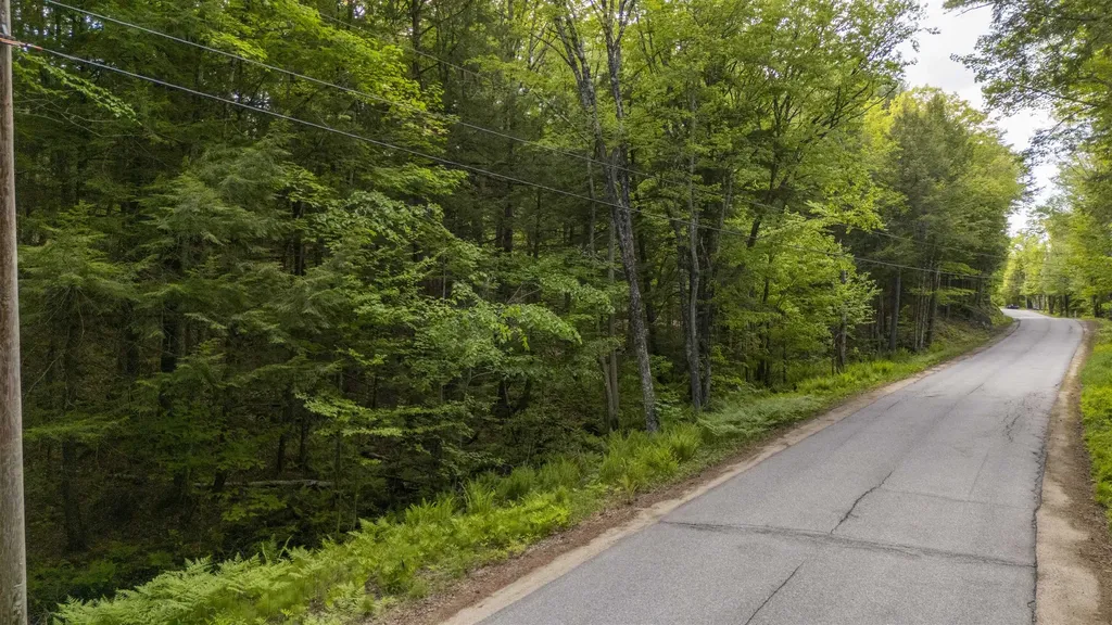 Lot 200-157 Roby Road Sutton NH 03273