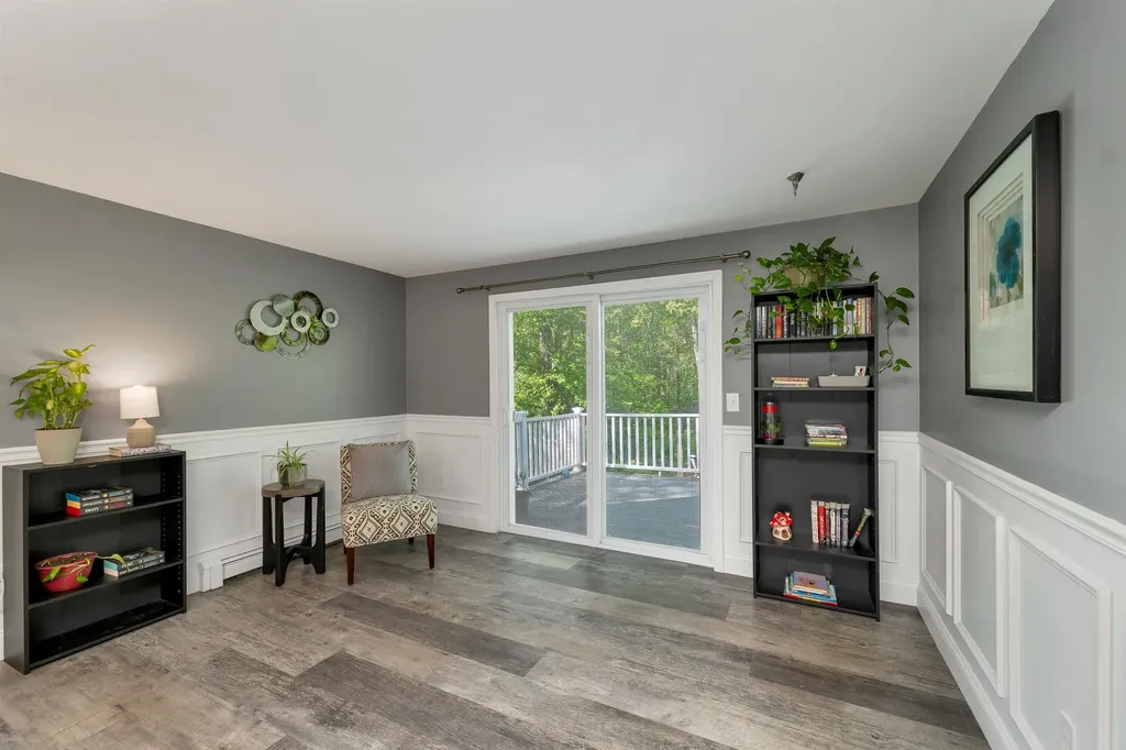 14 Doris Drive Hooksett NH 03106