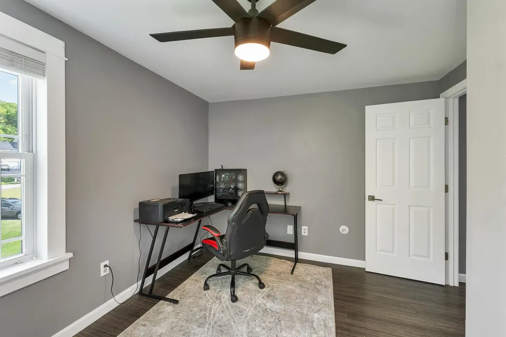 14 Doris Drive Hooksett NH 03106