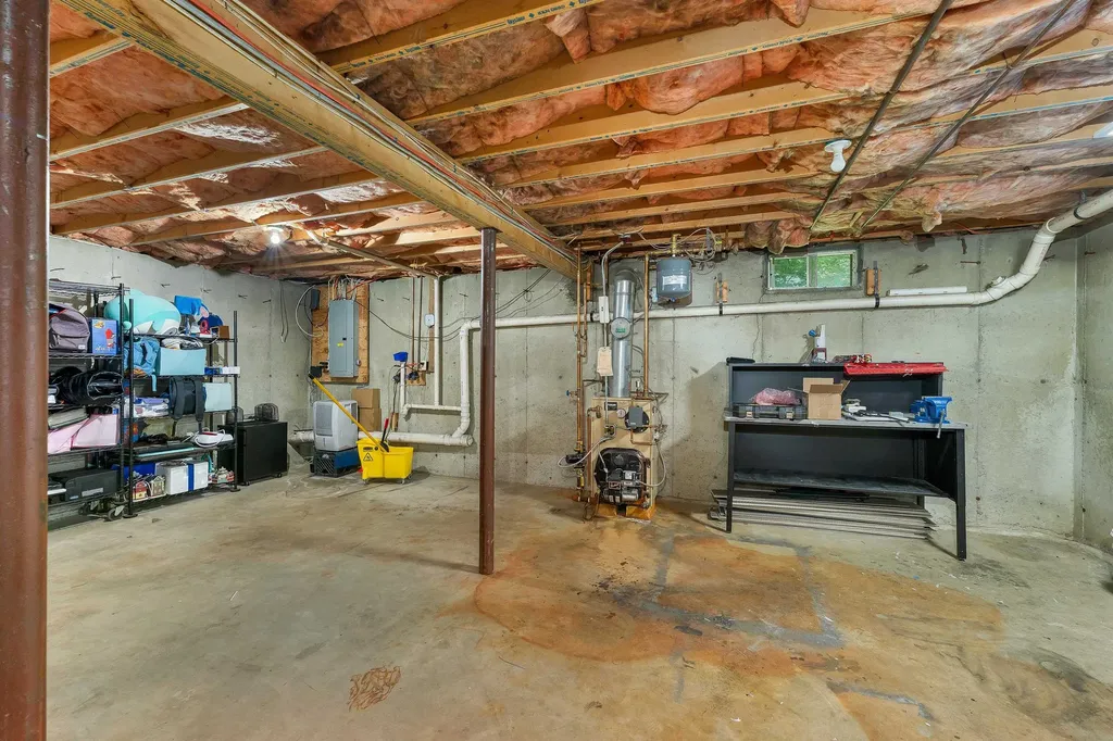 14 Doris Drive Hooksett NH 03106