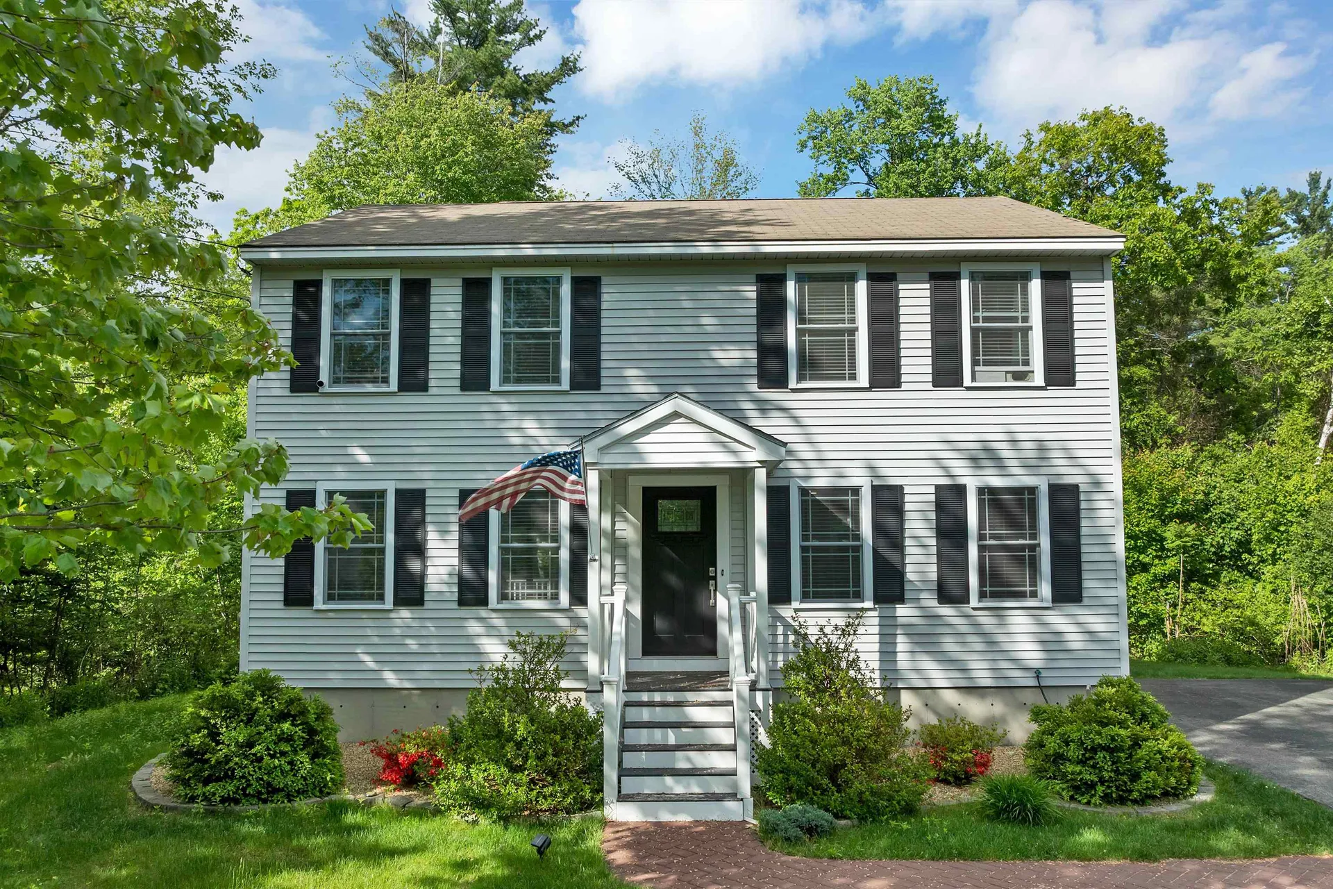 14 Doris Drive Hooksett NH 03106
