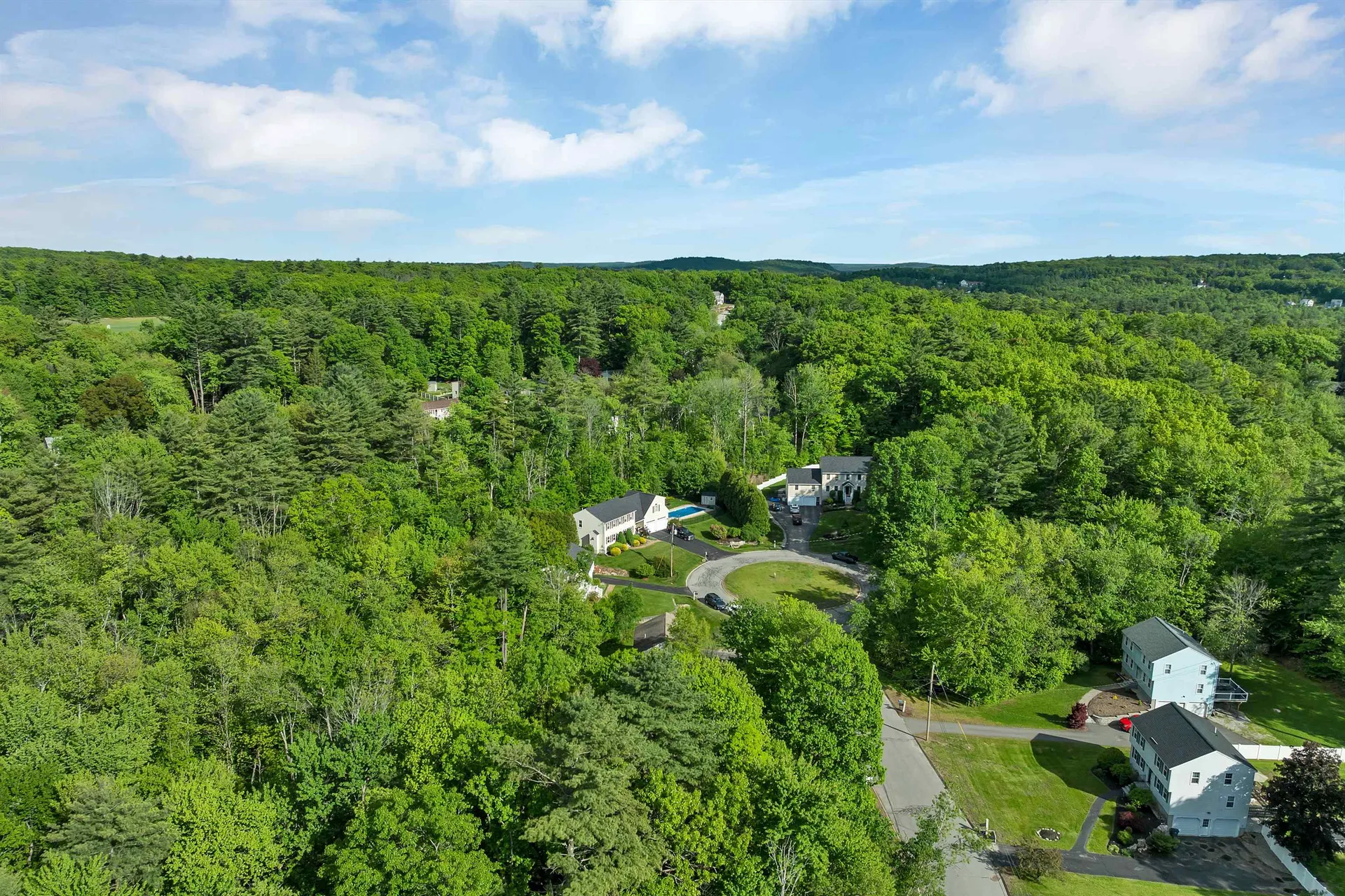 14 Doris Drive Hooksett NH 03106
