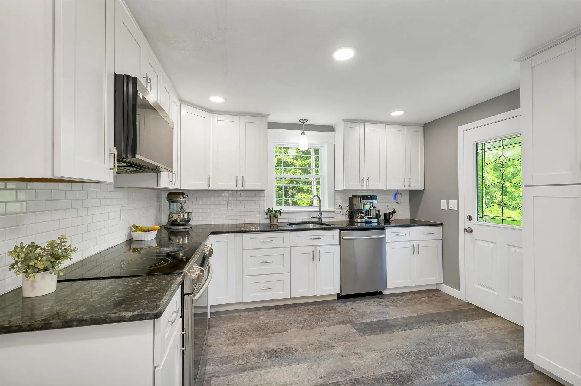 14 Doris Drive Hooksett NH 03106