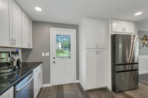 14 Doris Drive Hooksett NH 03106