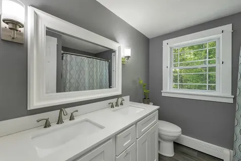 14 Doris Drive Hooksett NH 03106