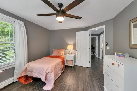 14 Doris Drive Hooksett NH 03106