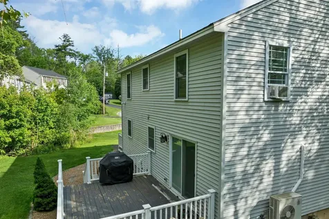 14 Doris Drive Hooksett NH 03106