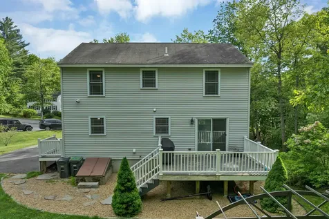 14 Doris Drive Hooksett NH 03106
