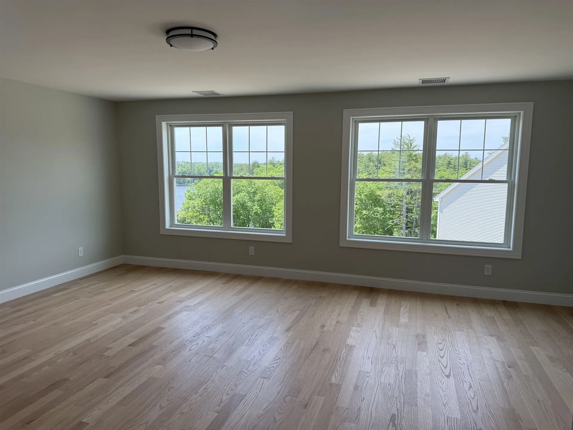 8 Madison Lane Windham NH 03087