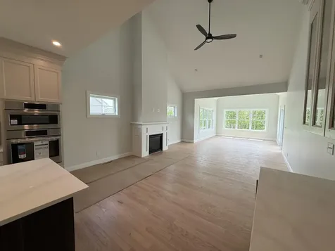 8 Madison Lane Windham NH 03087