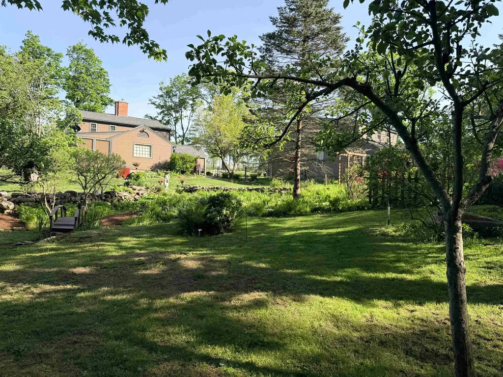 32 Sandown Road Danville NH 03819