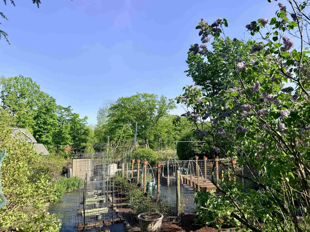 32 Sandown Road Danville NH 03819