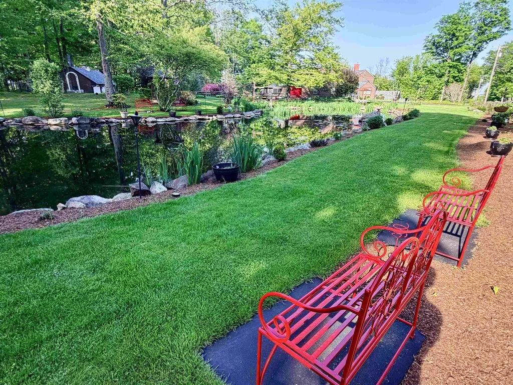32 Sandown Road Danville NH 03819