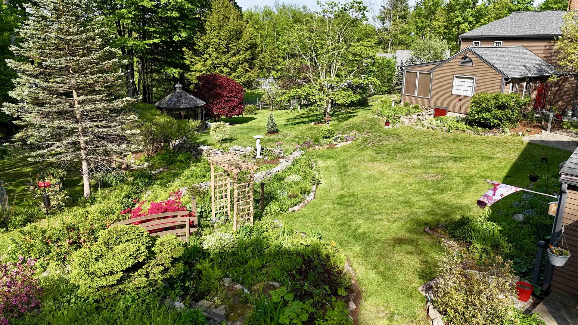 32 Sandown Road Danville NH 03819