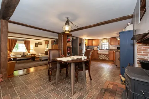 32 Sandown Road Danville NH 03819