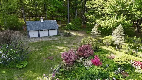 32 Sandown Road Danville NH 03819