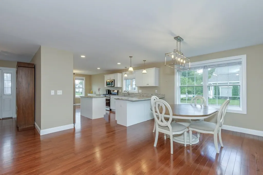 2 Mulberry Lane Hooksett NH 03106