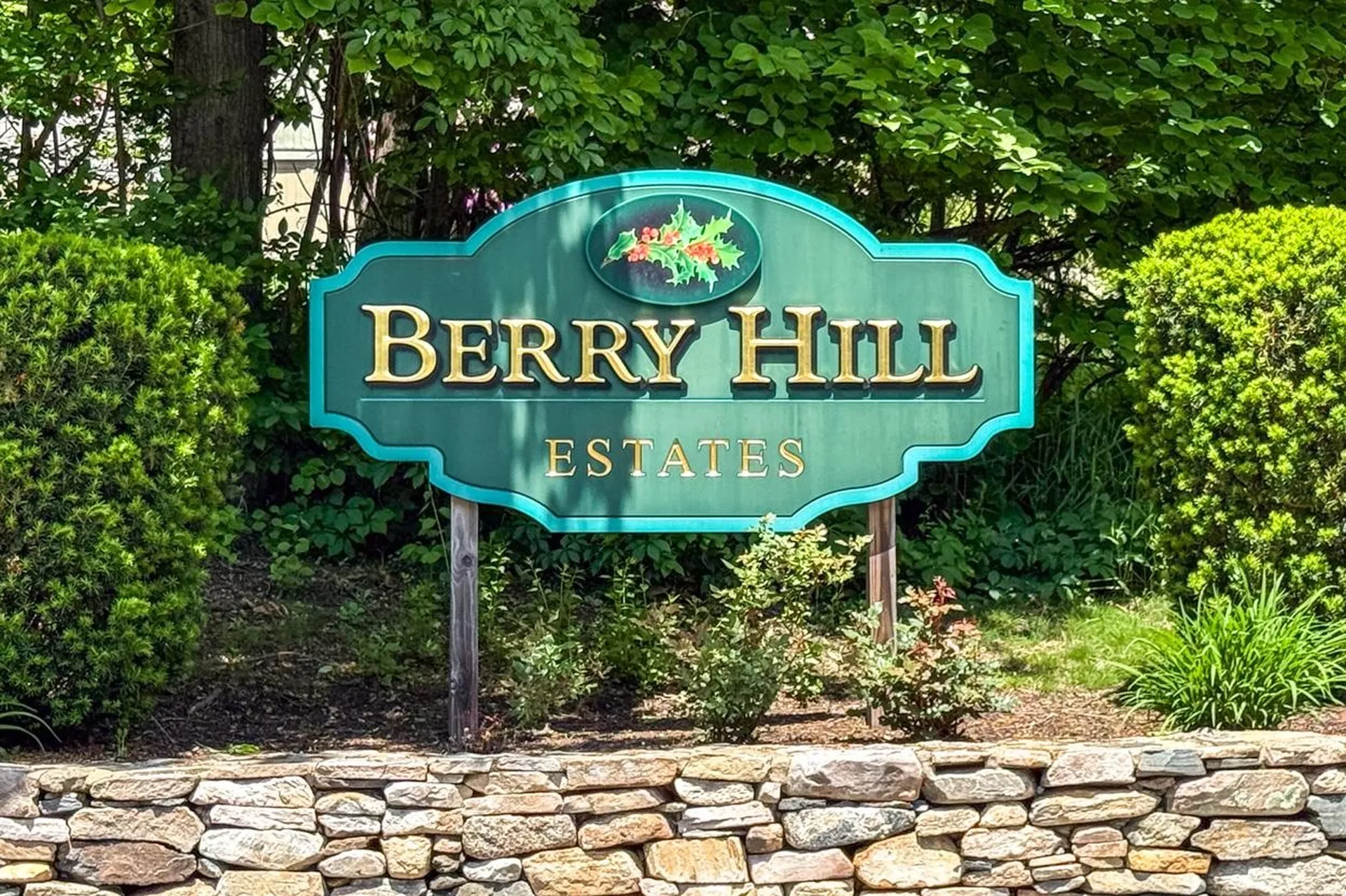 2 Mulberry Lane Hooksett NH 03106
