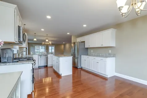 2 Mulberry Lane Hooksett NH 03106