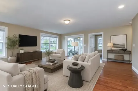 2 Mulberry Lane Hooksett NH 03106