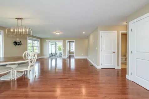 2 Mulberry Lane Hooksett NH 03106