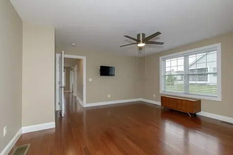 2 Mulberry Lane Hooksett NH 03106