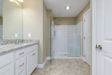 2 Mulberry Lane Hooksett NH 03106