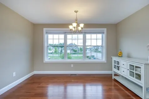 2 Mulberry Lane Hooksett NH 03106