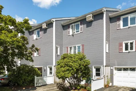 59 Seabury Circle Hampton NH 03842