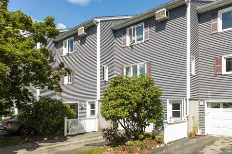 59 Seabury Circle Hampton NH 03842