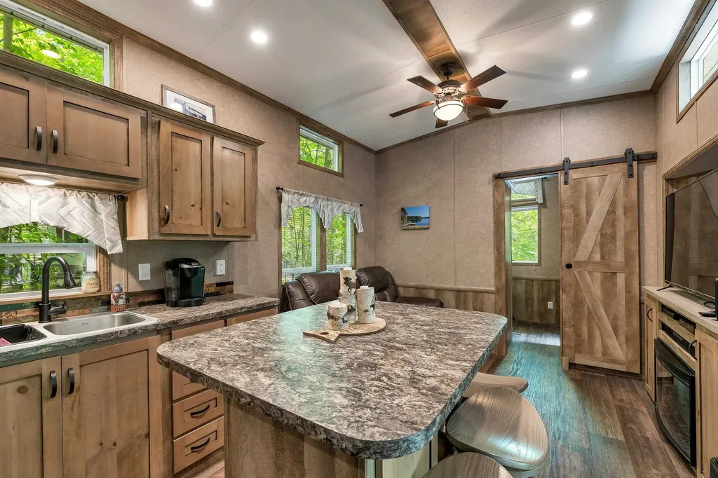 262 High Country Way Holderness NH 03245