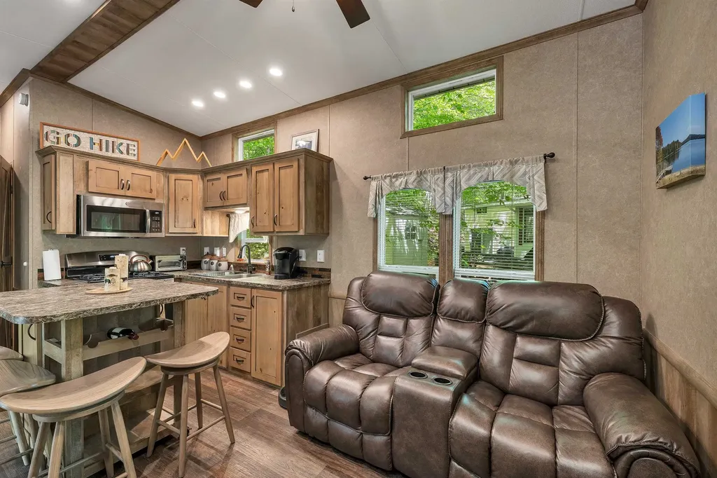 262 High Country Way Holderness NH 03245