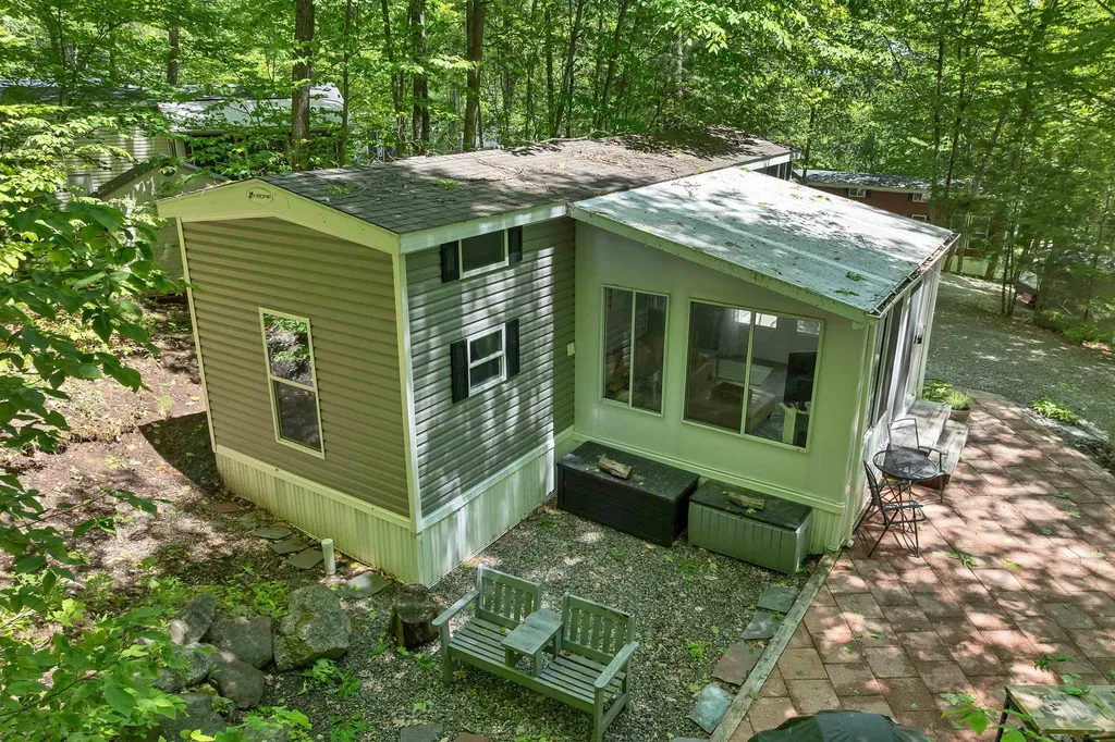 262 High Country Way Holderness NH 03245